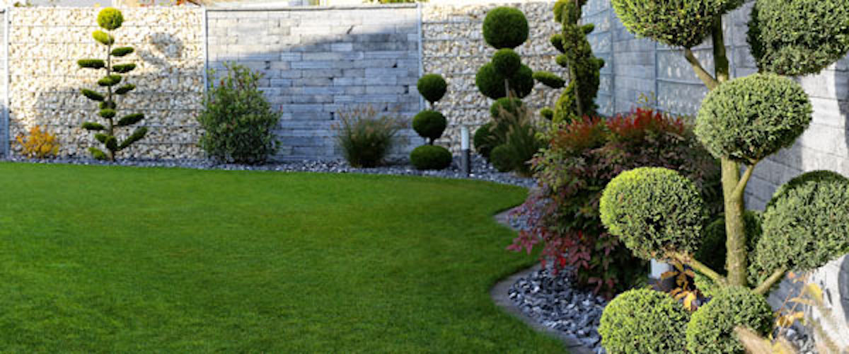 Tonte de pelouse par votre jardinier paysagiste à Sadirac proche Libourne